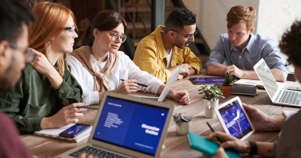 miten-wilma-kuuntelee-nain-asiakkaiden-aani-ohjaa-uudistumista